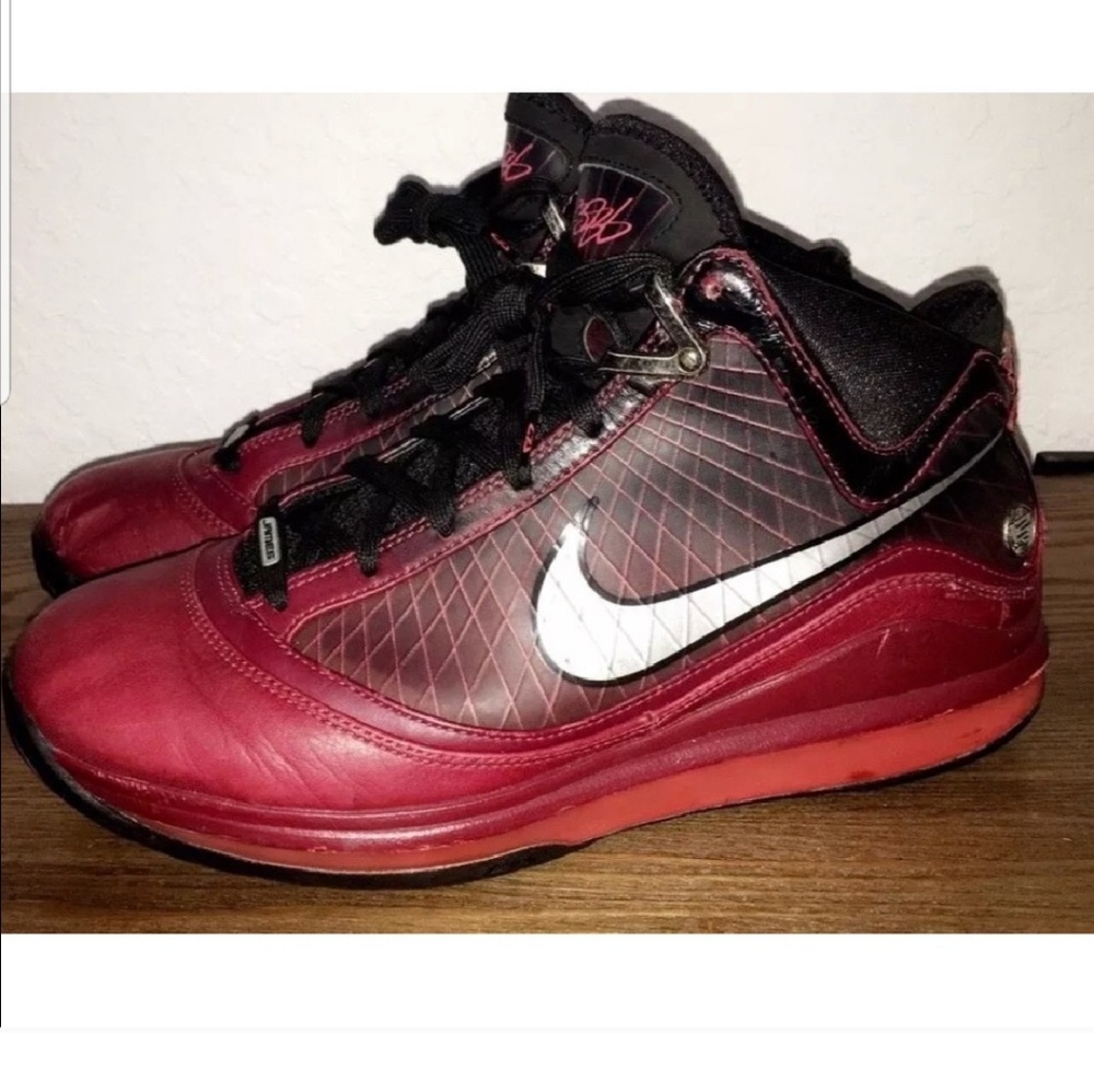 Nike Lebron VII Black and Red Sneakers Size 9